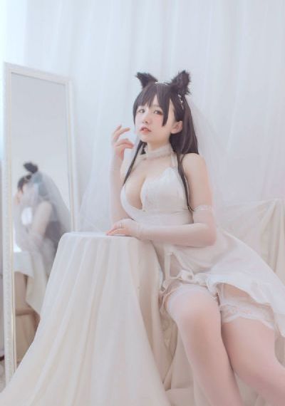 欧美性感尤物大胆翘臀_高清在线手机播放