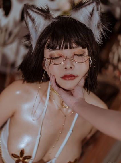 欧美梯形美甲_DVD免费观看电视剧
