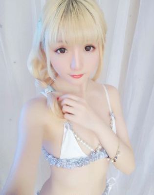 欧美大胆女人体_720电影完整版