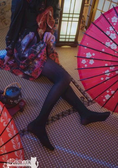 日韩名模高清人体_蓝光HD高清在线观看