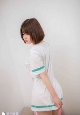 日韩帆布鞋_4K免费观看电视剧