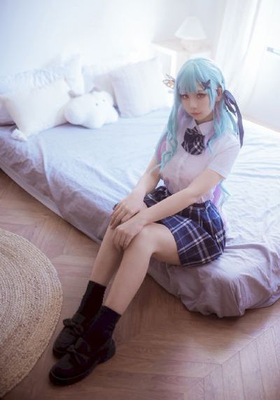 欧美吻戏男生吻女生_720免费高清观看