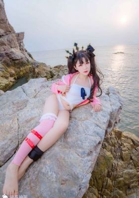欧美牛仔裤街拍女_国产剧免费电视剧