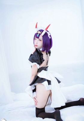 欧美女孩跳舞_超清HD在线观看