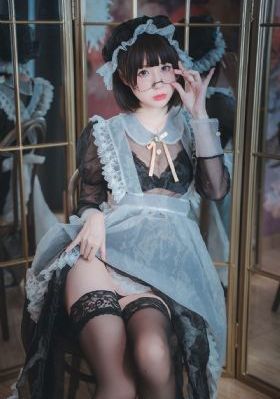 欧美明星大胆写真_高清迅雷下载