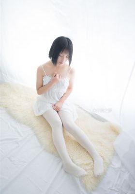 欧美女子瑜伽服_BD英语高清视频观看