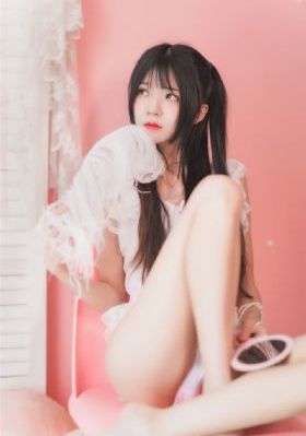 欧美吊带背心挂脖_超清电视剧在线观看