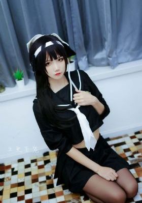 欧美名媛高端女装_4K电影免费在线
